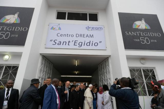 Kerknet: Paus Franciscus bezoekt Dream-hospitaal in Zimpeto