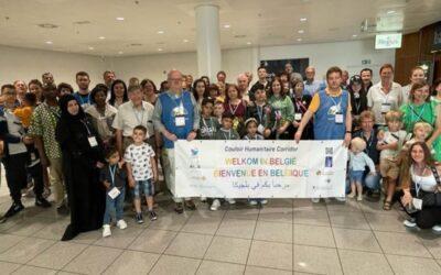 Humanitaire Corridors in De Standaard: “Wij ontvangen elke vluchteling met bloemen en applaus”